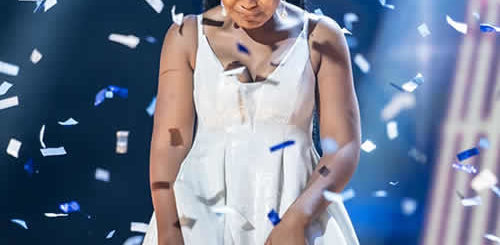 Zama Khumalo crying after being announced as Idols SA Season 16 winner